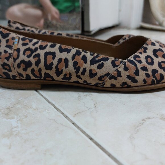 TOMS Julie Desert Tan Leopard Cheetah Animal Print Slip On Comfort Ballet Flats - Picture 6 of 10